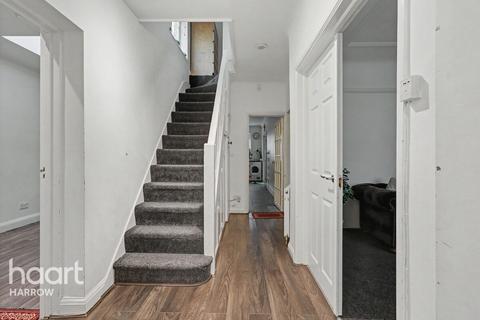 4 bedroom detached house for sale, Grange Avenue, Stanmore