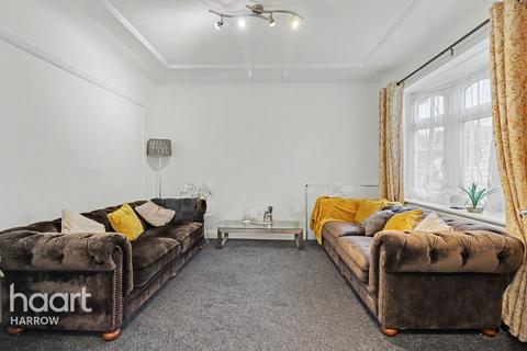 4 bedroom detached house for sale, Grange Avenue, Stanmore