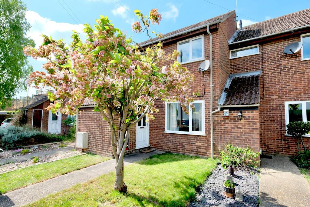High Street, Riseley, MK44 2 bed terraced house for sale - £240,000