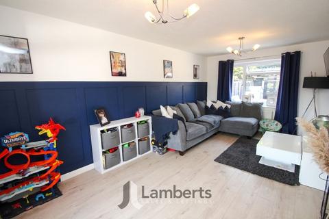 2 bedroom terraced house for sale, Allendale Crescent, Studley, B80