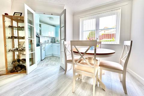 1 bedroom flat for sale, DE MOULHAM ROAD, SWANAGE