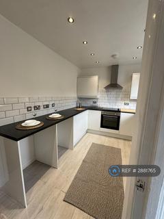 3 bedroom terraced house to rent, Bedford Avenue, Stafford, ST16