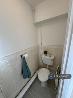 3 bedroom terraced house to rent, Bedford Avenue, Stafford, ST16