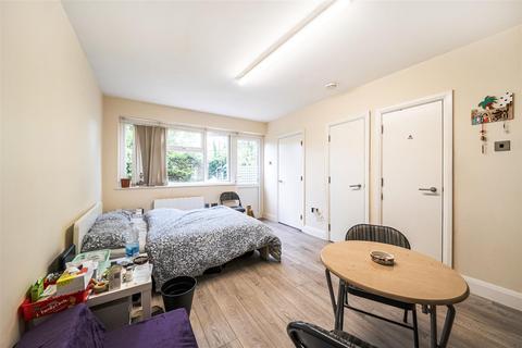 Studio for sale, Carlton Avenue East, Wembley