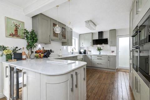 3 bedroom detached house for sale, Sycamore Rise, Nottingham, Nottinghamshire, NG6