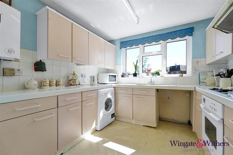 undefined, Chuters Close, Byfleet, West Byfleet