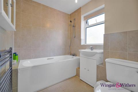 undefined, Chuters Close, Byfleet, West Byfleet