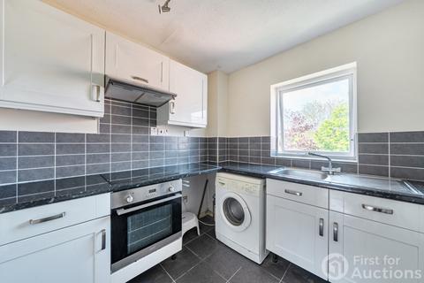2 bedroom apartment for sale, Sylvan Road, London
