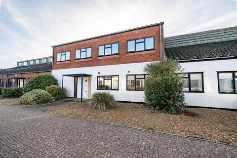 2 bedroom flat to rent, Walker Avenue, Milton Keynes, MK12