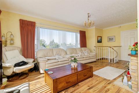 3 bedroom detached house for sale, Birch Road, Newton Abbot
