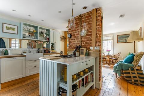 2 bedroom maisonette for sale, 16a Market Street, Alton, Hampshire, GU34