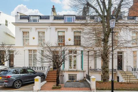 Abingdon Villas, London W8