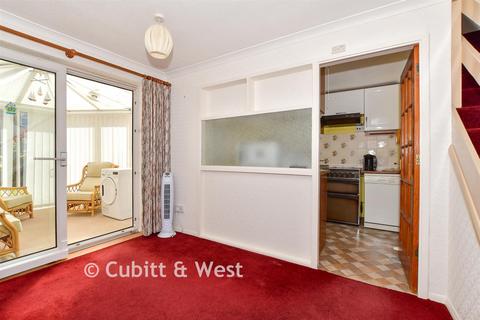 3 bedroom semi-detached house for sale, Woodlands Way, Horsham RH13