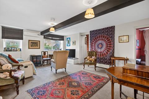 2 bedroom flat for sale, Bridge Street, Wellingborough NN9
