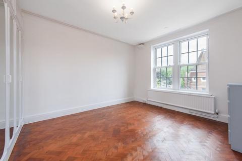 3 bedroom flat for sale, Mandeville Court, Hampstead, London, NW3