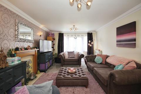 5 bedroom detached house for sale, Medley Grove, Whitnash, Leamington Spa