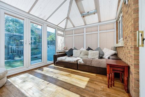 3 bedroom semi-detached house for sale, Acorn Way, Bedford