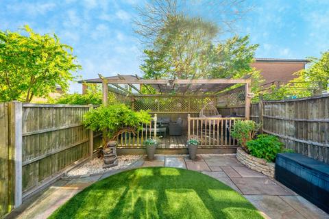 3 bedroom semi-detached house for sale, Acorn Way, Bedford