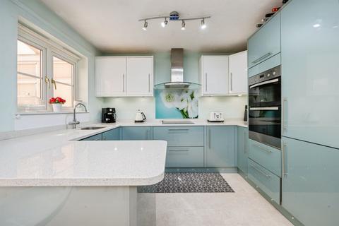3 bedroom semi-detached house for sale, Acorn Way, Bedford