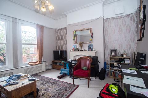 1 bedroom flat for sale, Kenyon Road, Wigan WN1