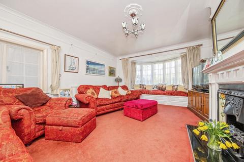 5 bedroom detached house for sale, Norwich Road, Ipswich, Suffolk, IP1