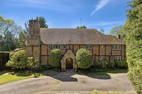 4 bedroom cottage for sale, Norney, Shackleford, GU8