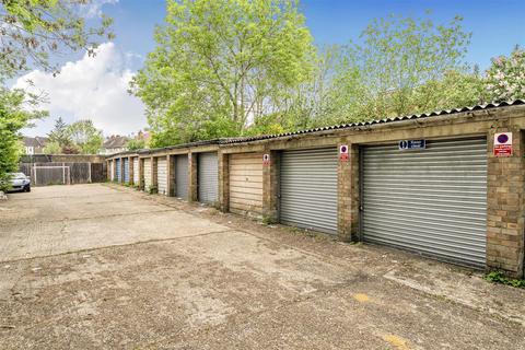 Studio for sale, Carlton Avenue East, Wembley