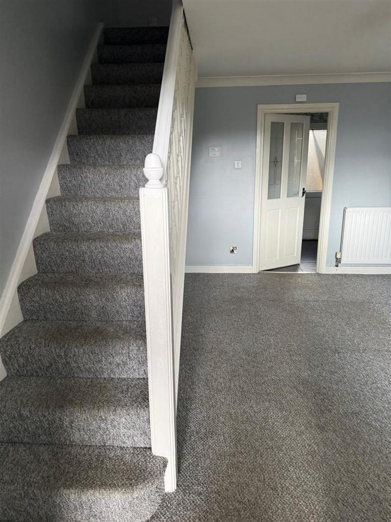 2 bedroom terraced house to rent – pohled 5