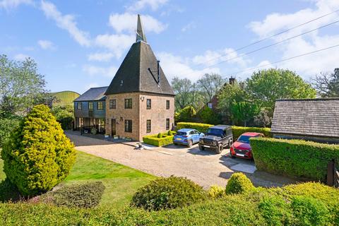 4 bedroom semi-detached house for sale, Rolvenden Road, Tenterden, Kent, TN30