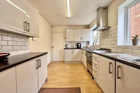 3 bedroom detached house for sale, Dalecroft Rise, Bradford BD15
