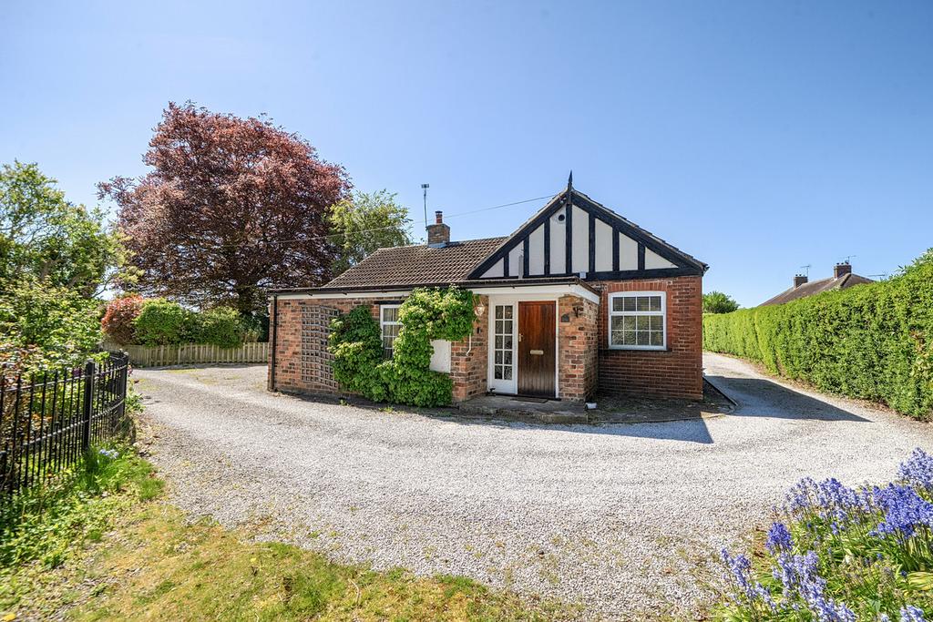 Tadcaster LS24 3 bed detached bungalow for sale - £350,000