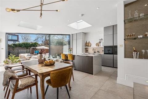 5 bedroom house for sale, Roseneath Road, SW11