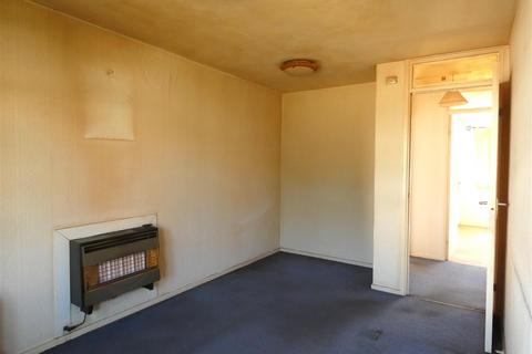 2 bedroom terraced bungalow for sale, 10 EARLS COURTSTRETTONBURTON ON TRENTSTAFFS