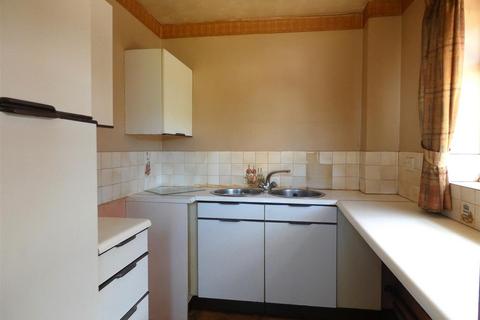 2 bedroom terraced bungalow for sale, 10 EARLS COURTSTRETTONBURTON ON TRENTSTAFFS