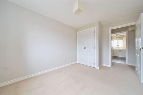 2 bedroom flat for sale, Garstons Way, Holybourne, Alton, Hampshire, GU34