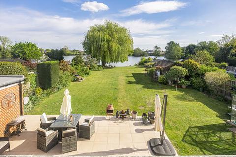 4 bedroom detached house for sale, Summerleaze Road, Maidenhead SL6
