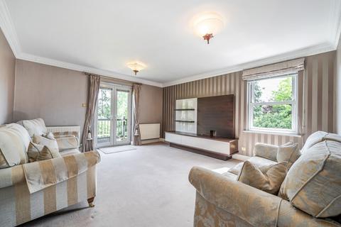2 bedroom flat to rent, 83 Oatlands Drive, Weybridge, Surrey, KT13