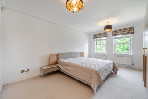 2 bedroom flat to rent, 83 Oatlands Drive, Weybridge, Surrey, KT13
