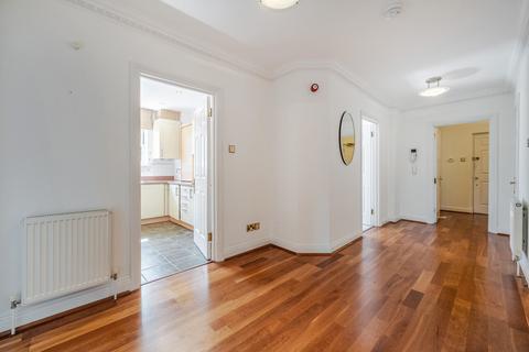 2 bedroom flat to rent, 83 Oatlands Drive, Weybridge, Surrey, KT13