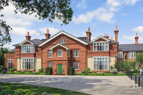 3 bedroom ground floor flat for sale, Grove House, The Green, Carshalton, Surrey