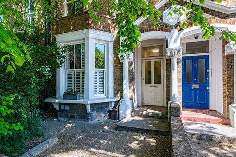 Highbury Hill, Highbury, London, N5