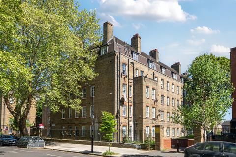 Doddington Grove, London