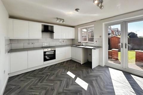 3 bedroom semi-detached house to rent, Grange Court, Doncaster DN5