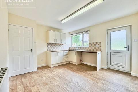 2 bedroom detached bungalow for sale, Applehaigh View, Royston, Barnsley