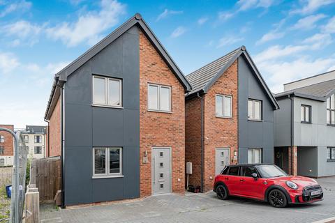 2 bedroom detached house for sale, Friend Way, Bicester, OX25