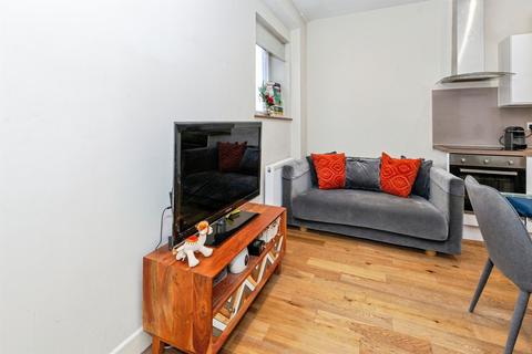 Studio for sale, High Street, Slough