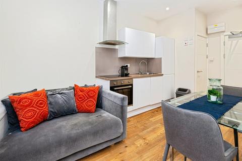 Studio for sale, High Street, Slough