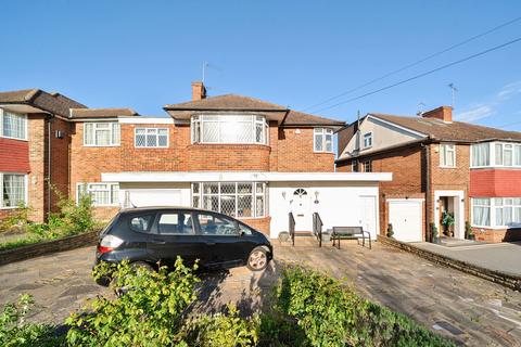 4 bedroom detached house for sale, Harrowes Meade, Edgware HA8