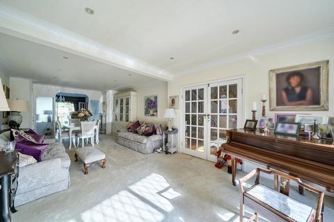 4 bedroom detached house for sale, Harrowes Meade, Edgware HA8