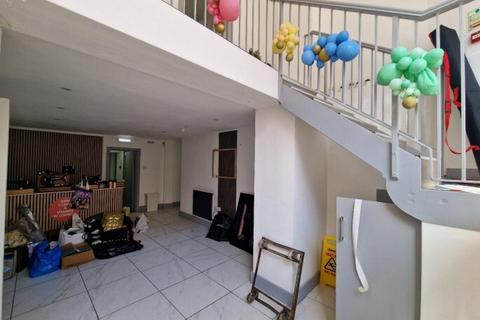 Retail property (high street) for sale, 13 Brecknock Rd London N7 0BL